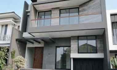 dijual rumah jalan pakuwon indah