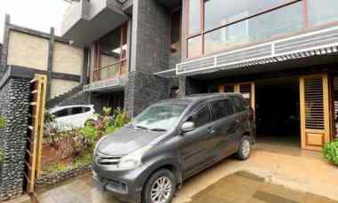 Rumah Dijual di Jalan Pejaten