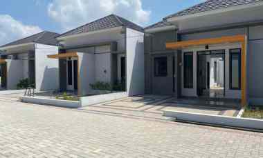 gambar dijual rumah jalan purwodadi pekanbaru