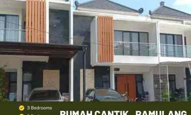 dijual rumah jalan raya benda barat