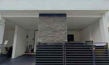 Rumah Dijual di Jalan raya Bintaro sektor 3