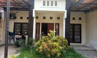 dijual rumah jalan raya cilodong