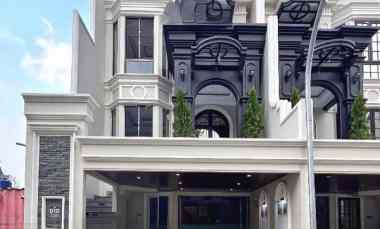 FOR SALE Rumah American Classic 4 Lantai Kolam Renang, Jakarta Selatan