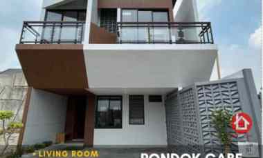 Rumah Mewah Cluster Ready di Selatan Jakarta.dekat Halte Busway