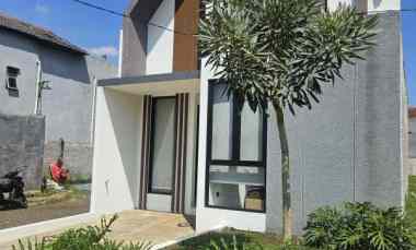dijual rumah jalan raya pajeleran