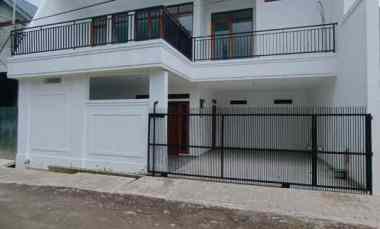 Rumah Modern LT 150 M LB 270 M 10 menit ke Stasiun Pondok Ranji
