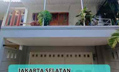 Rumah Dijual di Jalan raya veteran bintaro. Jakarta selatan. Dekat gerbang tol