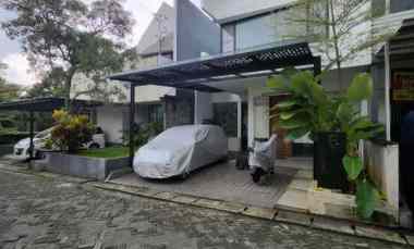 dijual rumah jalan raya veteran bintaro