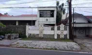 dijual rumah jalan riau