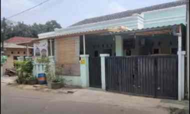 Rumah Dijual di Jalan Roda Hias
