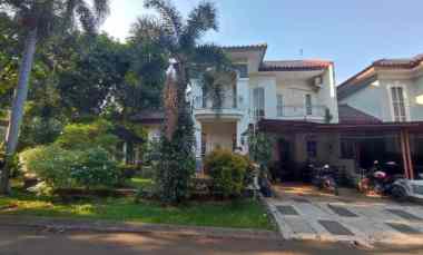 dijual rumah jalan senayan tangerang