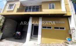 dijual rumah jalan seroja