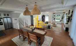 Rumah American Style Full Furnished di Setiabudi Regency Bandung