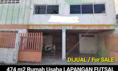 Dijual Rumah Usaha Lapangan Futsal Surabaya di Jalan Tangkis Turi