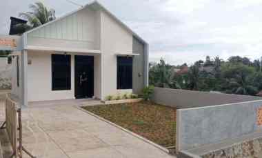 dijual rumah jalan timur indah 5