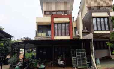 dijual rumah jalan tole iskandar