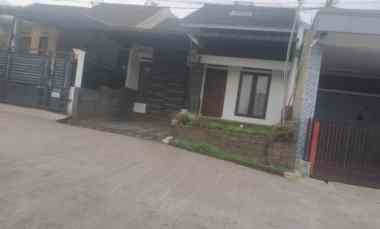 dijual rumah jalan utama perumahan