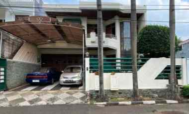 dijual rumah jalan villa cibubur indah