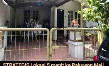 dijual rumah jalan villa valensia