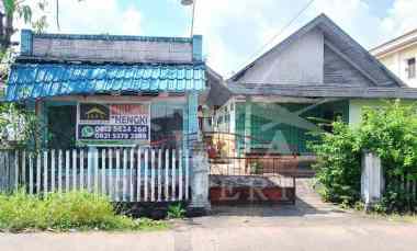dijual rumah jalan wansagaf