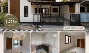 1 Milyaran Dijual Rumah Baru Wiguna Gununganyar - Surabaya Timur dekat