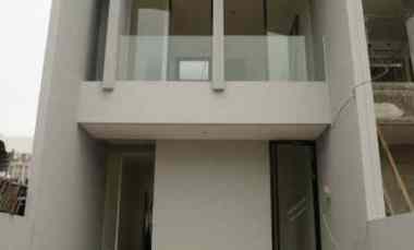 Rumah Graha Green Garden -area Dian Istana Wiyung Surabaya dekat Graha