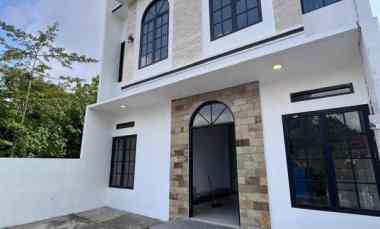 dijual rumah jalan woltermonginsidi