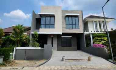 dijual rumah jalan woodland