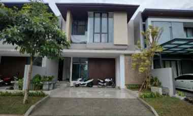 4 Milyar-an Dijual Rumah Baru Woodland Citraland Surabaya New Modern