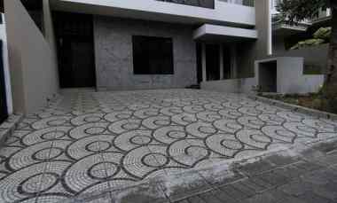 5 Man Dijual Rumah Baru Woodland Citraland Surabaya Barat dekat Uc