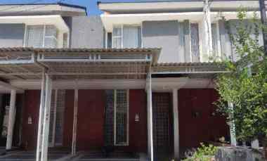 dijual rumah jambangan town house