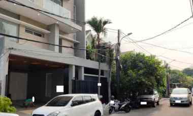 dijual rumah janur elok kelapa gading