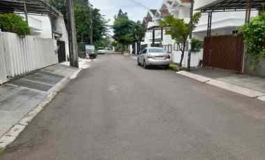 Rumah 2 Lantai di Janur Elok Kelapa Gading Jakarta Utara