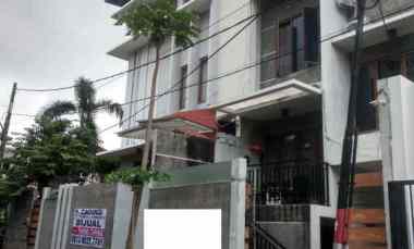 dijual rumah janur kuning residence