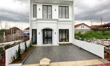 Dijual Rumah 2LT Kawasan Prestisius di Jatibening Pondok Gede Bekasi