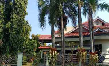 dijual rumah jatipelem