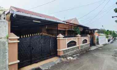 dijual rumah jatiwaringin