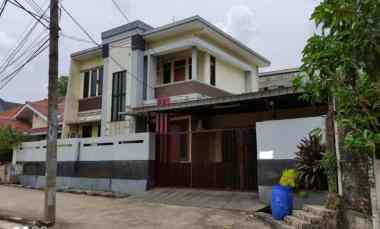 dijual rumah jatiwaringin asri