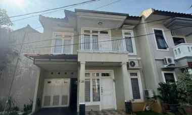 Rumah dalam Komplek Bebas Banjir di Jatiwaringin Bekasi