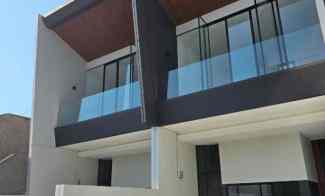 Rumah Jemursari Baru Gress Luas Row Lebar dekat Merr, Raya Ahmad Yani