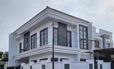 Rumah New American Style, Jemursari, dekat Raya Jemur Handayani