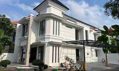 dijual rumah jemursari regency