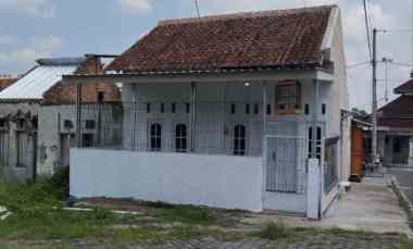 Rumah Dijual di Jeruksawit Gondangrejo Karanganyar