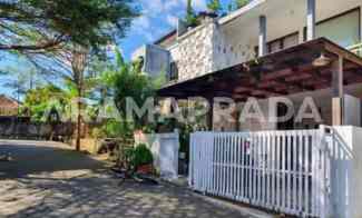 Jual Rumah Komplek One Gate System Full Furnished 2 Lantai 3 Kamar Per