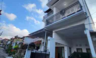 Rumah Cantik Full Furnished dengan Rooftop di Jimbaran Bali