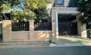 JK044 Rumah Bagus 2 Lt Semi Furnished di Guntur, Setiabudi, Jakarta