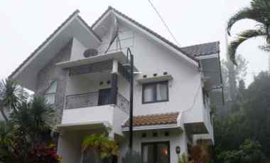 Rumah Dijual di Jl. Abdul Gani Atas