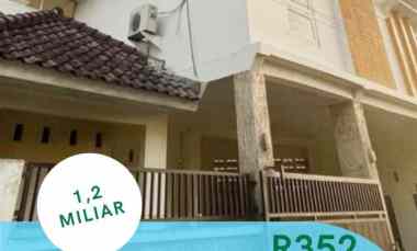 dijual rumah jl ade irma suryani monjok