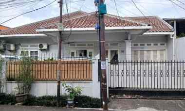 Rumah Dijual di jl. Almustaqim no 66 Mampang prapatan 2 jkt sel, 300 meter ke Gatot Subroto