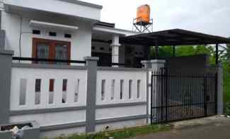 dijual rumah jl anggrek